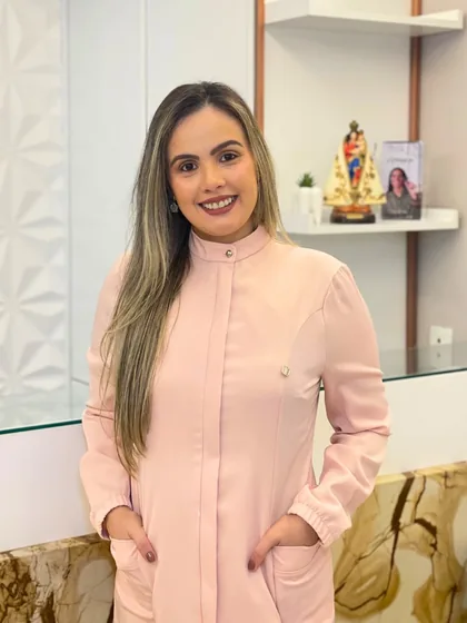 Dra. Ana Carolina Santiago da Silva — Ortodontia Art Dental