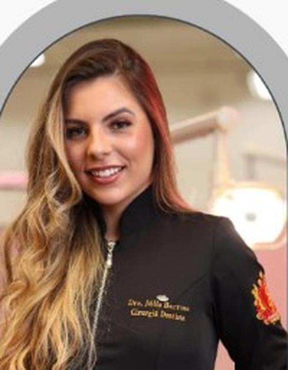 Dra. Júlia Barroso